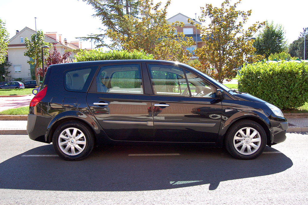 ZMOTOR Renault Grand Scenic 2.0 dci 150cv Privilege 7 plazas Forocoches
